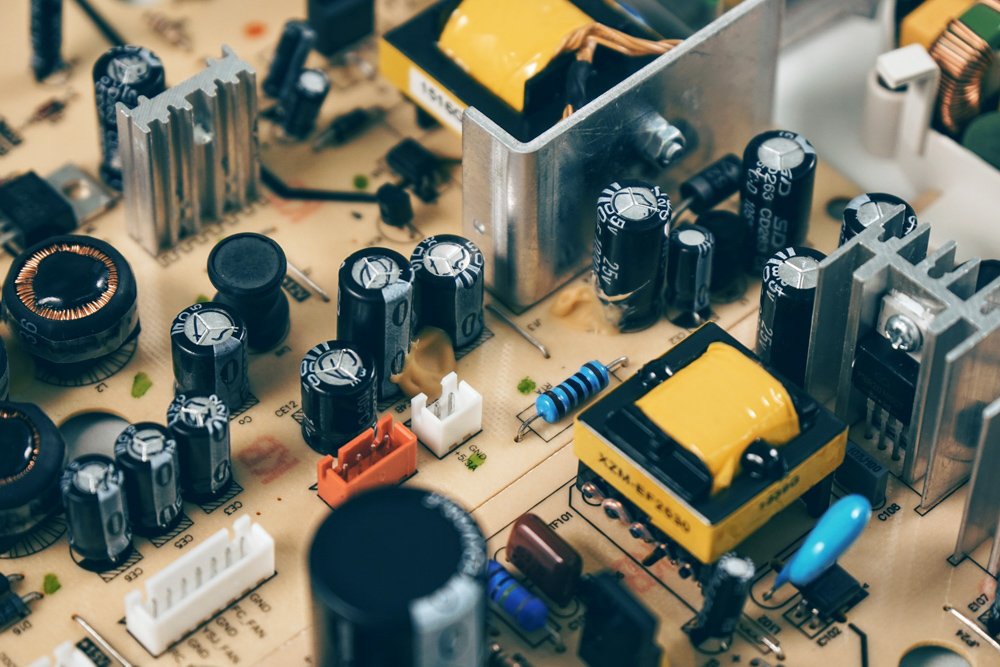 Why Do We Use Dielectric Material In Capacitor