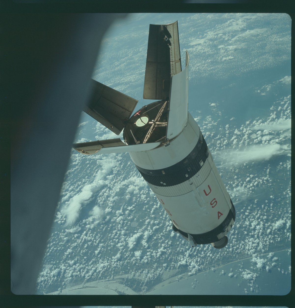 (gs) stock price, news, historical charts, analyst ratings and financial information from wsj. Incredible High-Res Photos of The Apollo Missions Have Just Been Uploaded to Flickr