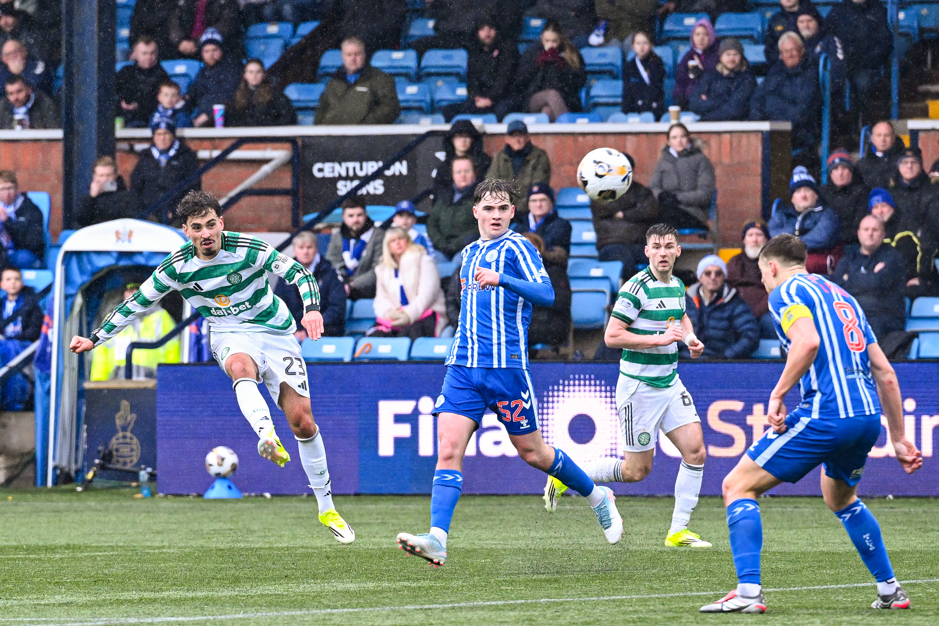 Celtic's £5M Winger Sebastian Tounekti: Overcoming Challenges & Finding His Feet (2026)