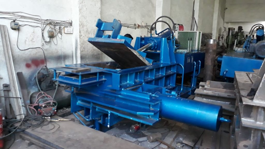 TRIPLE PRESSING MACHINE
