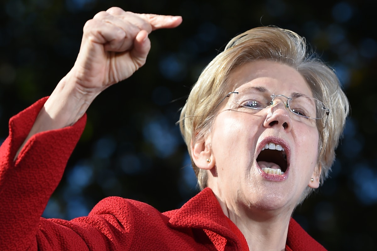 Pocahontas ‘Taking A Hard Look’ at Running for President