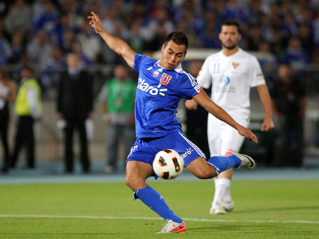 Ver el partido de fútbol entre ldu de quito vs universidad de chile en vivo y en directo, copa sudamericana 2011 en vivo, previsto para jugarse este jueves 8 de diciembre 2011 a el «calamar» venció a los «piratas» y consguió el pase a los 18ª de final de la copa argentina. Futbol Universidad De Chile Vs Liga De Quito Seleccion Chilena Todas Las Noticias Del Deporte