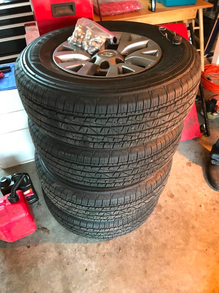 2018 toyota wheels and tires