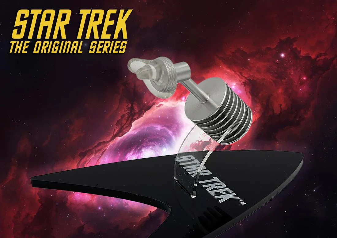 Factory Entertainment Star Trek Uhura Earpiece Prop Replica Review: Hailing Frequencies Open to a Beautiful, Silent Collectible