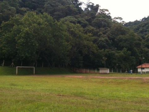 Foto: Conceição Aparecida Santos, 24/01/13, Rodoanel Norte, entrada do clube da Sabesp, zona norte da cidade de São Paulo Brasil.