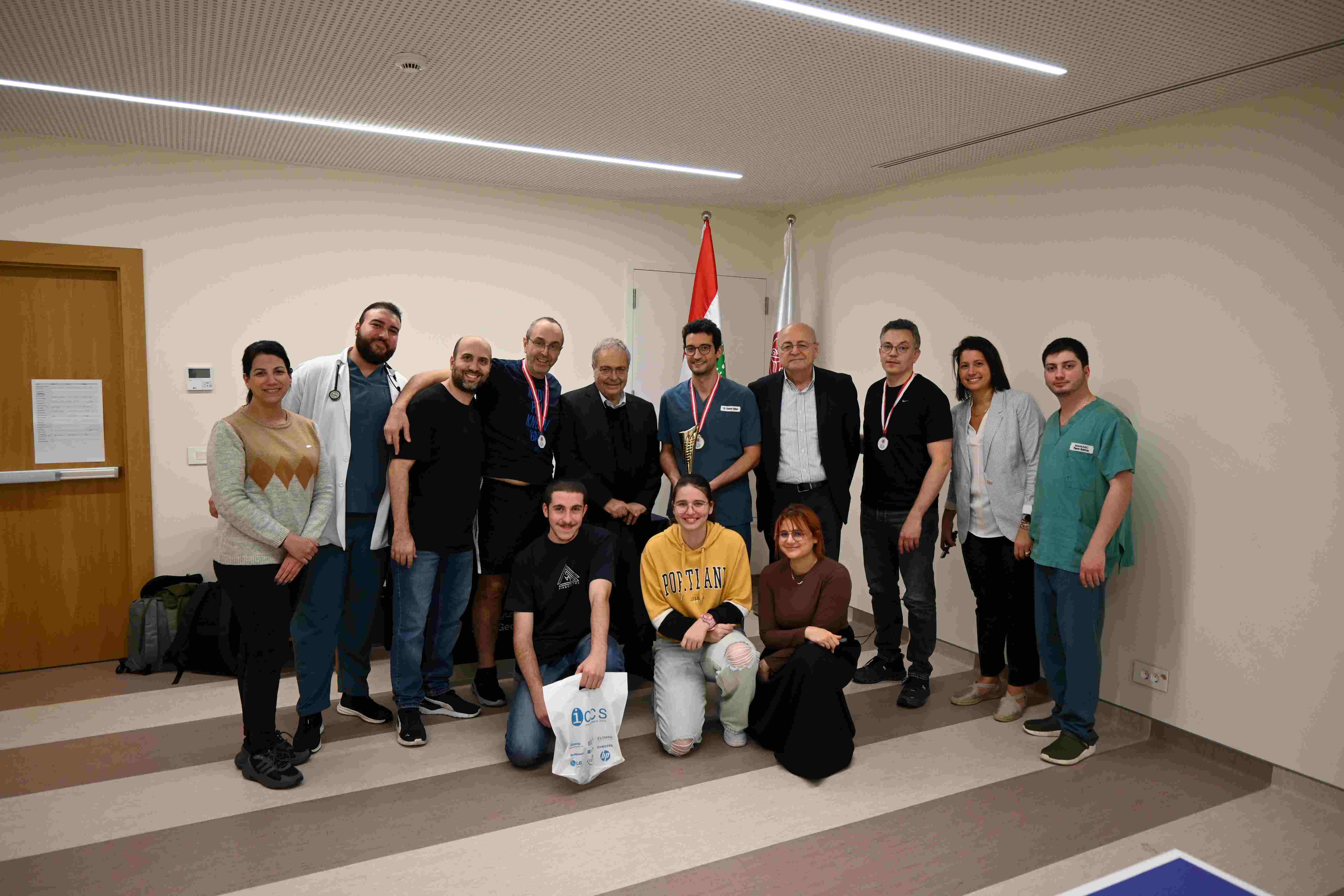 Faculty Staff Sgub - High Quality Retina Light Illustrations | Free Download