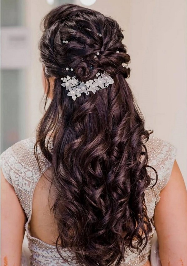 Curly hairstyle for brides that are perfect to flaunt at big-fat indian
