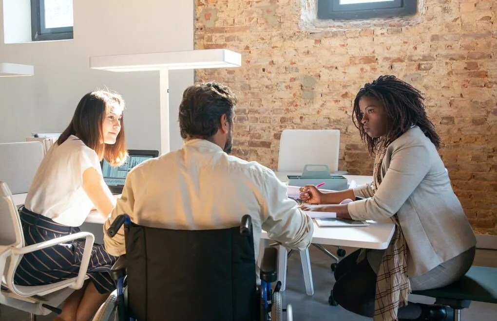 12 essential skills for effective business communication