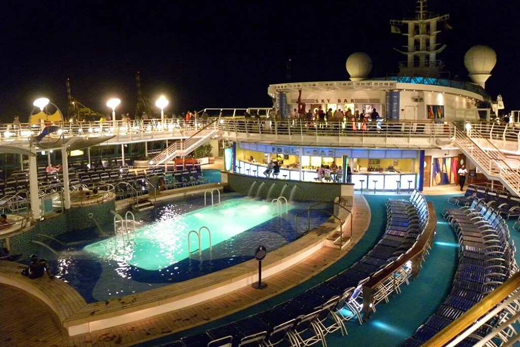 Shipsomnia The Ship