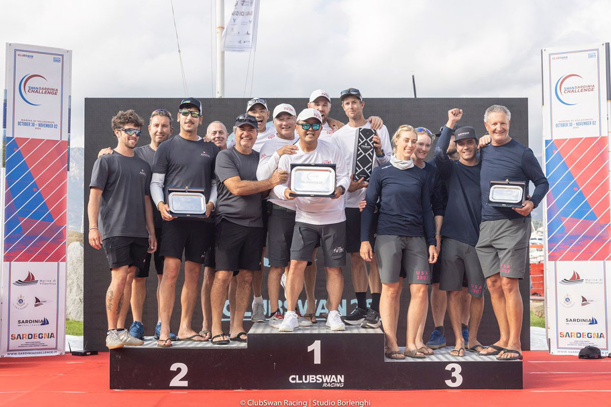 Il podio della Swan Sardinia Challenge 2024 a Villasimius