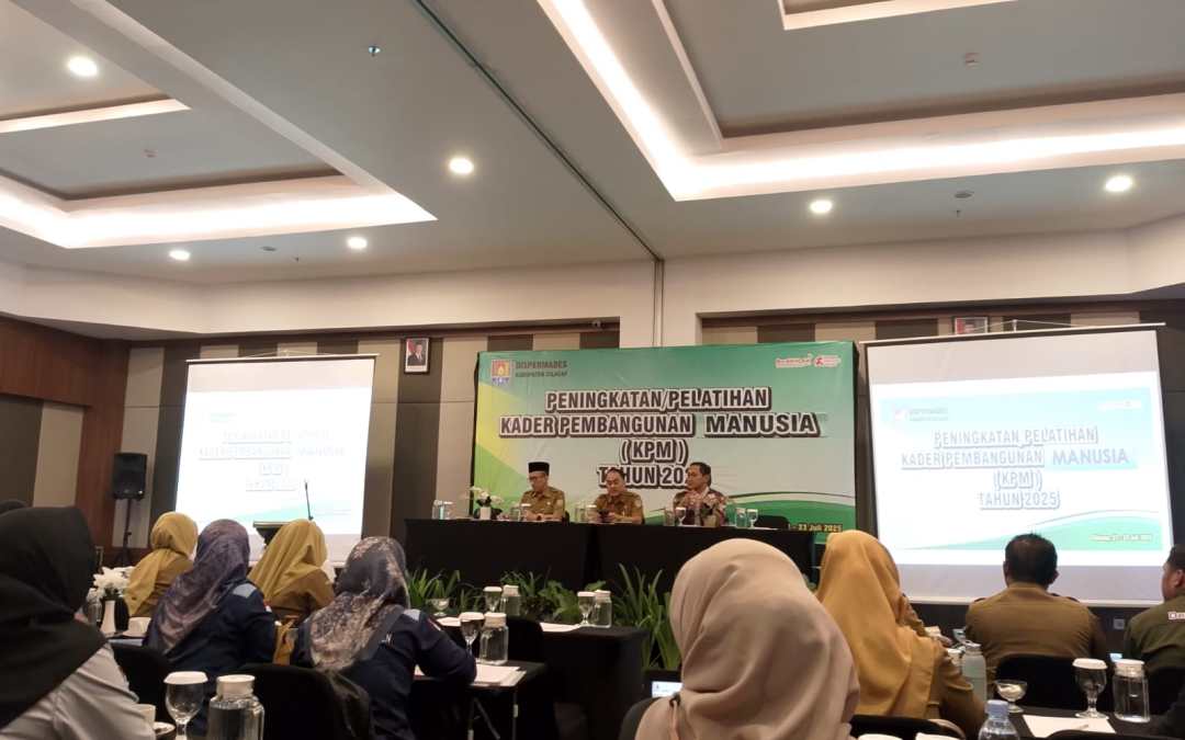 Penguatan Kapasitas Kader Pembangunan Manusia (KPM) Kabupaten Cilacap Digelar di Hotel Aston