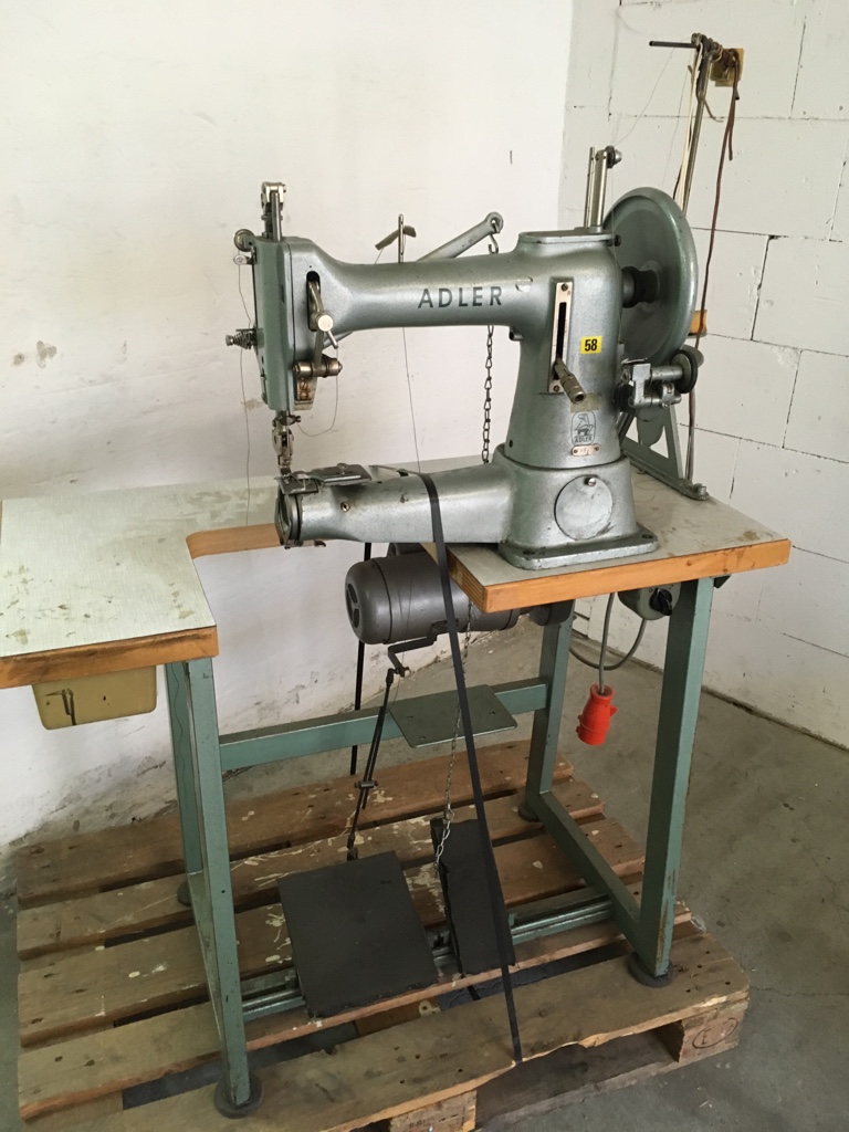 Sieck: sold! adler kl. 105-27 heavy duty arm typ sewing machine with