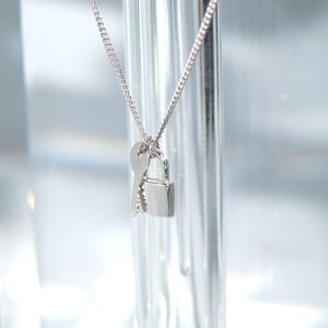 SL00756þCOLLIER CADENA CLEF ESSENTIEL