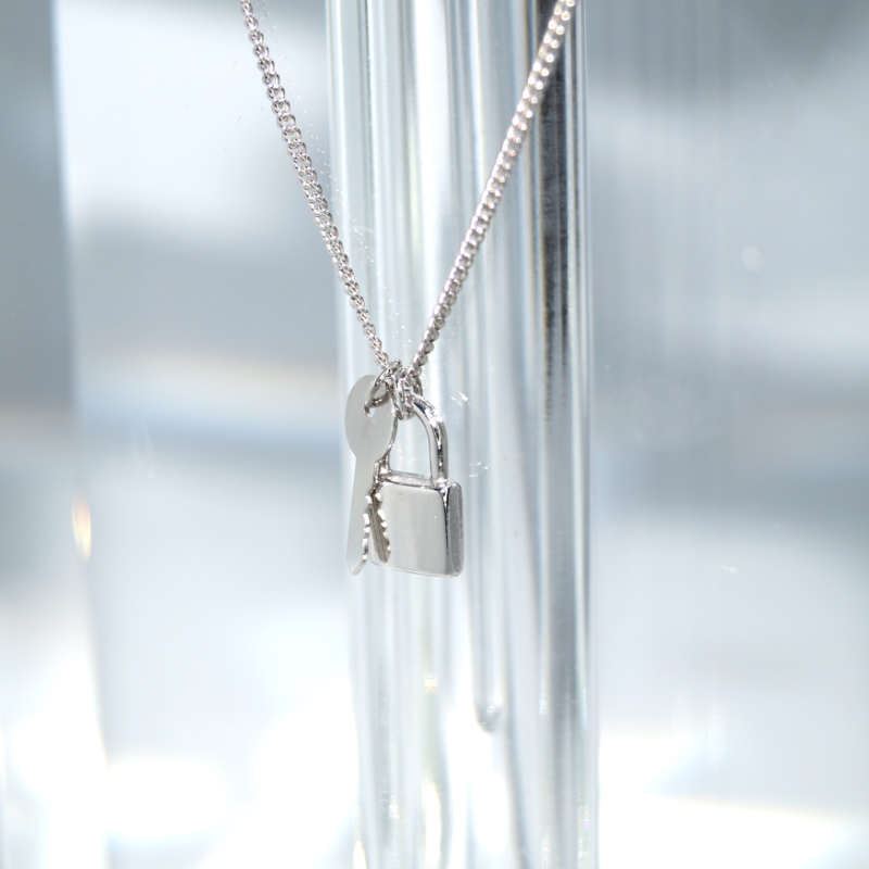 SL00756þCOLLIER CADENA CLEF ESSENTIEL