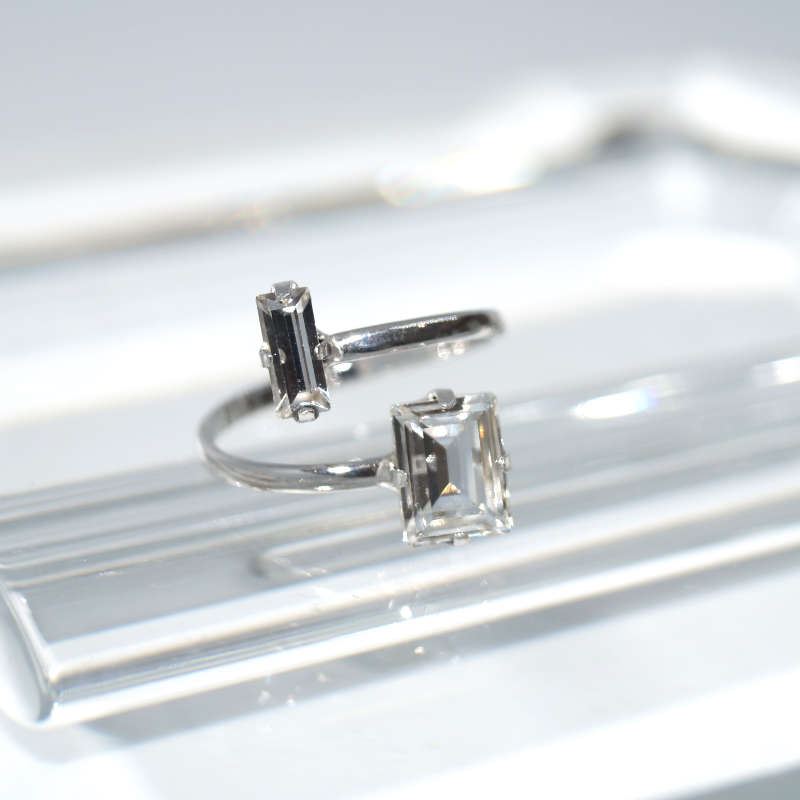 SX00883þBAGUE BAGUETTE ASYM SWAROVSKI