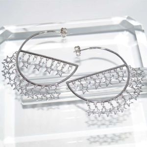 RI01166þBOUCLE CREOLE CHARMS ETOILE