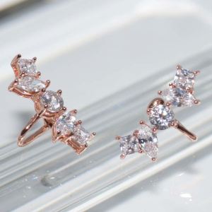 RI01167þBOUCLE EARCUFF TRIP ROSE