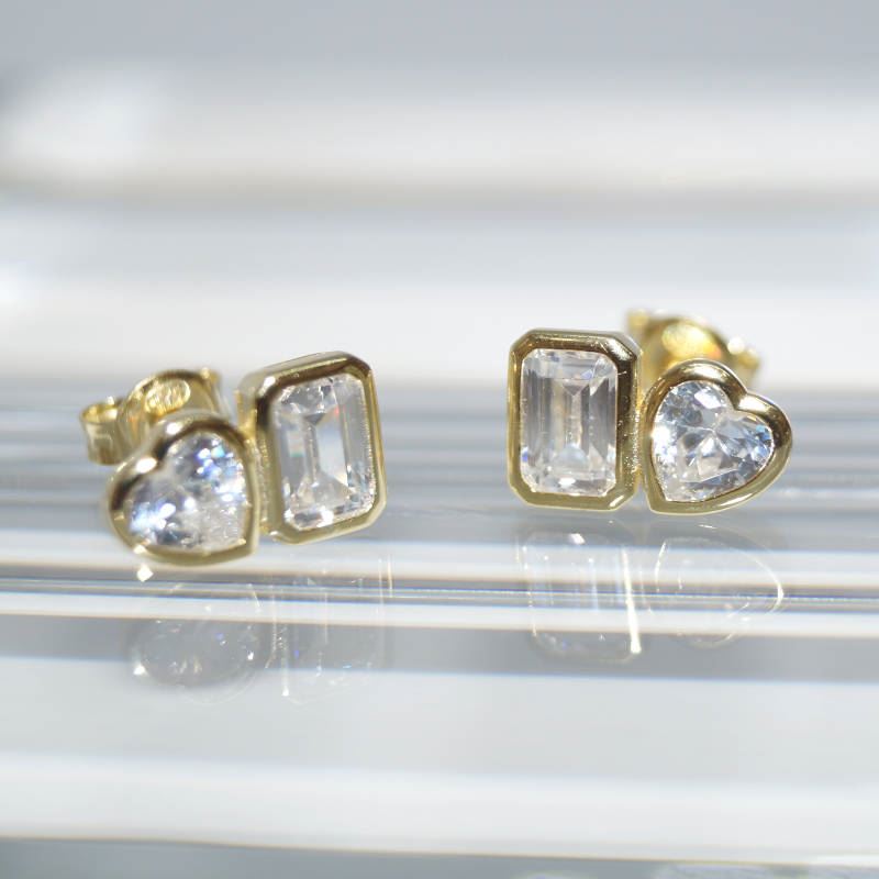 RI01620þBoucle Duo Asym Cuore Smaralda Dore