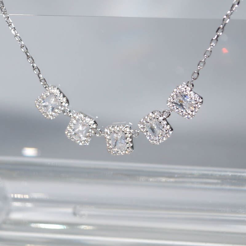 SL01546þCollier 5 Brillants Asher Pave