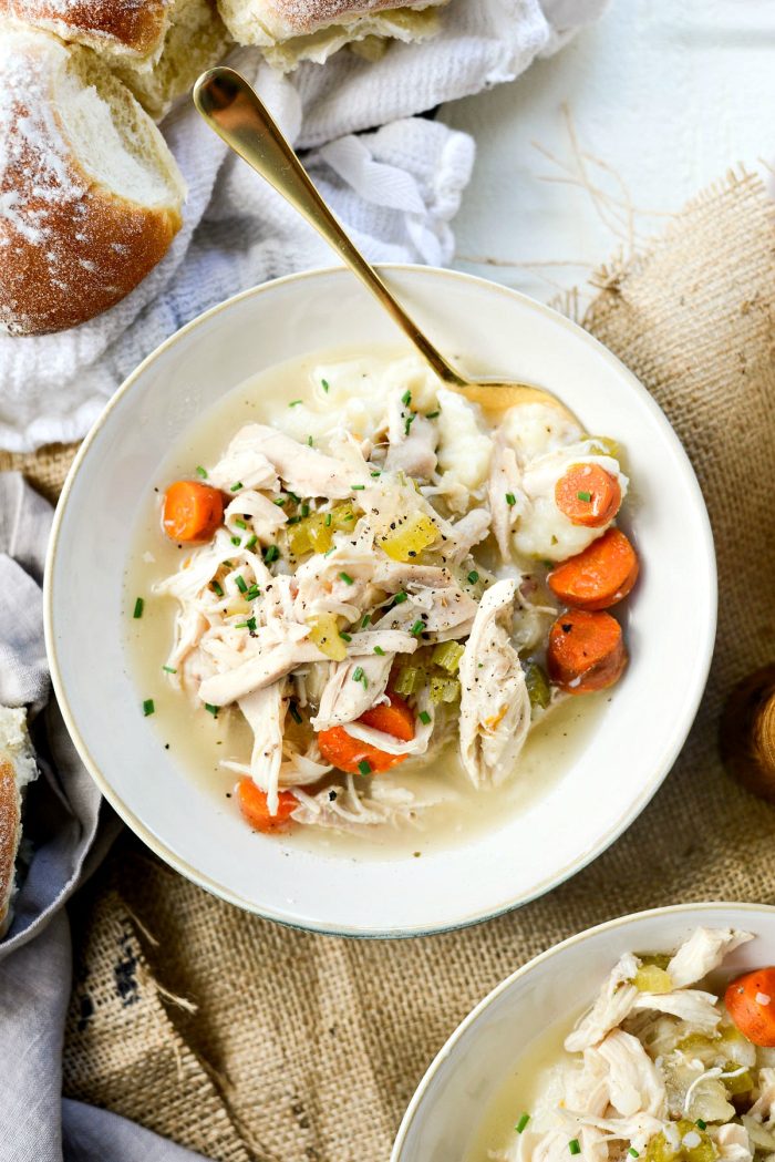 Slow cooker chicken and vegetables
