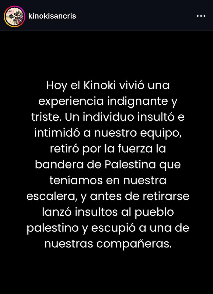 Los cine debates en Kinoki son una de las varias actividades mediante las cuales informan y dialogan sobre diversas problemáticas.