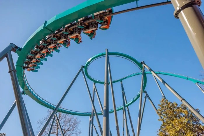 Falla en atracci�n de Six Flags deja un muerto en EU