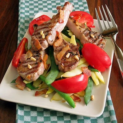 Grilled Lamb Chops, Heirloom Beans & Tomatoes with Warm Bacon Vinaigrette - SippitySup