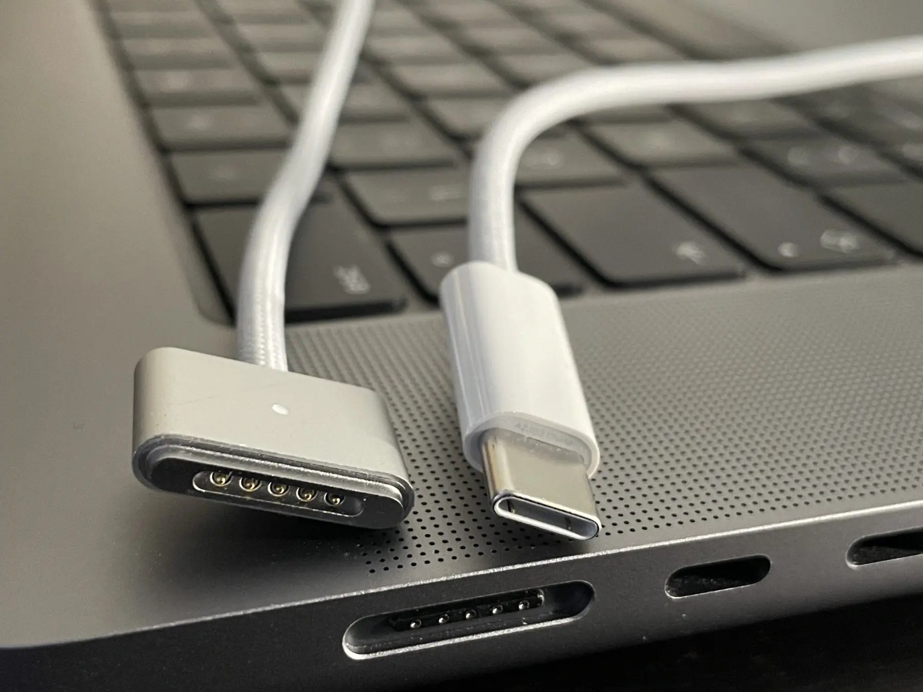 Was ist Apple MagSafe für MacBook und iPhone? » Sir Apfelot