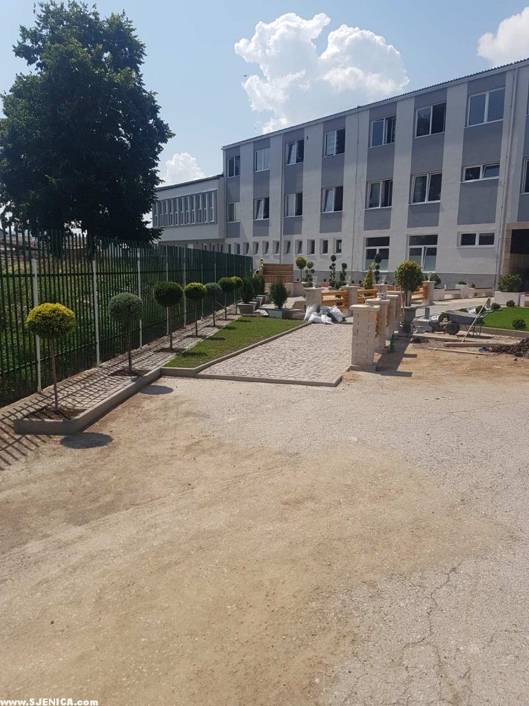 Smestaj za migrante u Sjenici - Centar za azil Sjenica