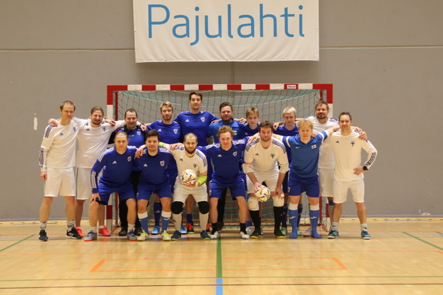 Read more about the article Miesten futsalmaajoukkue jahtaa EM-kisapaikkaa Israelissa