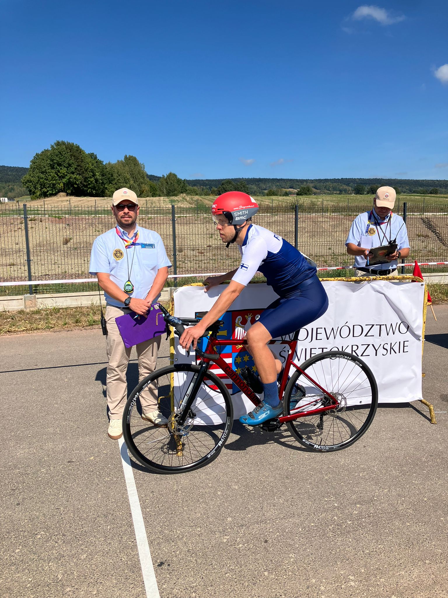 Read more about the article Jesse Ahola kilpaili kuurojen MM-pyöräilyissä Puolassa