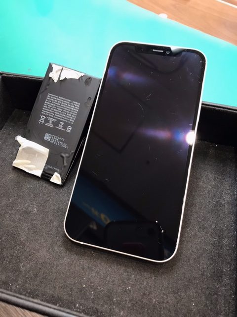 iPhone12　バッテリー交換 羽曳野市