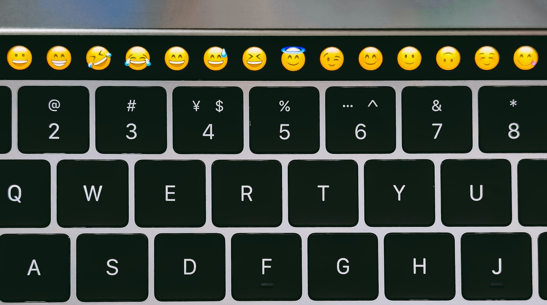 Emojis Keyboard Wu Yi Cucgsuayufc Unsplash