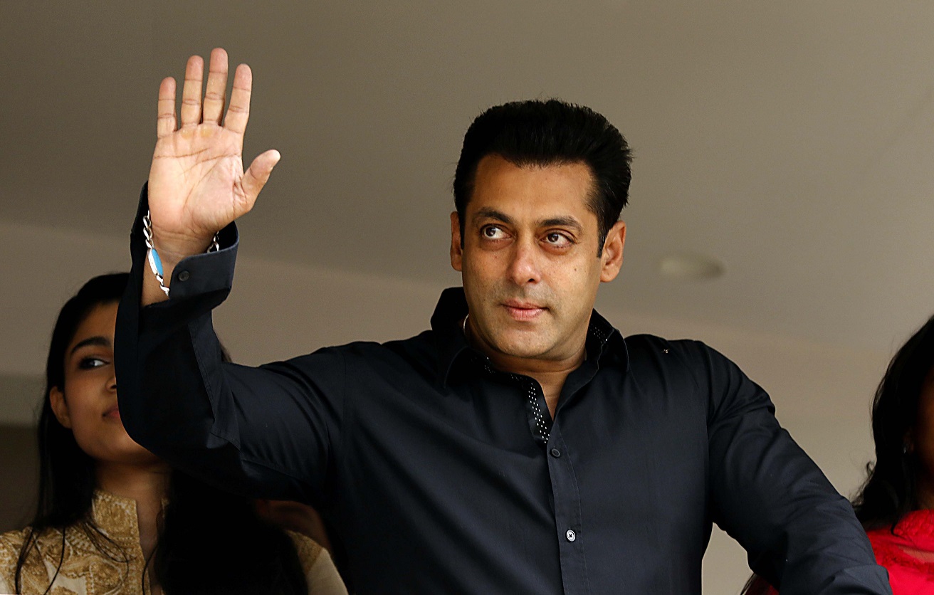 Salman khan being.smart phones 