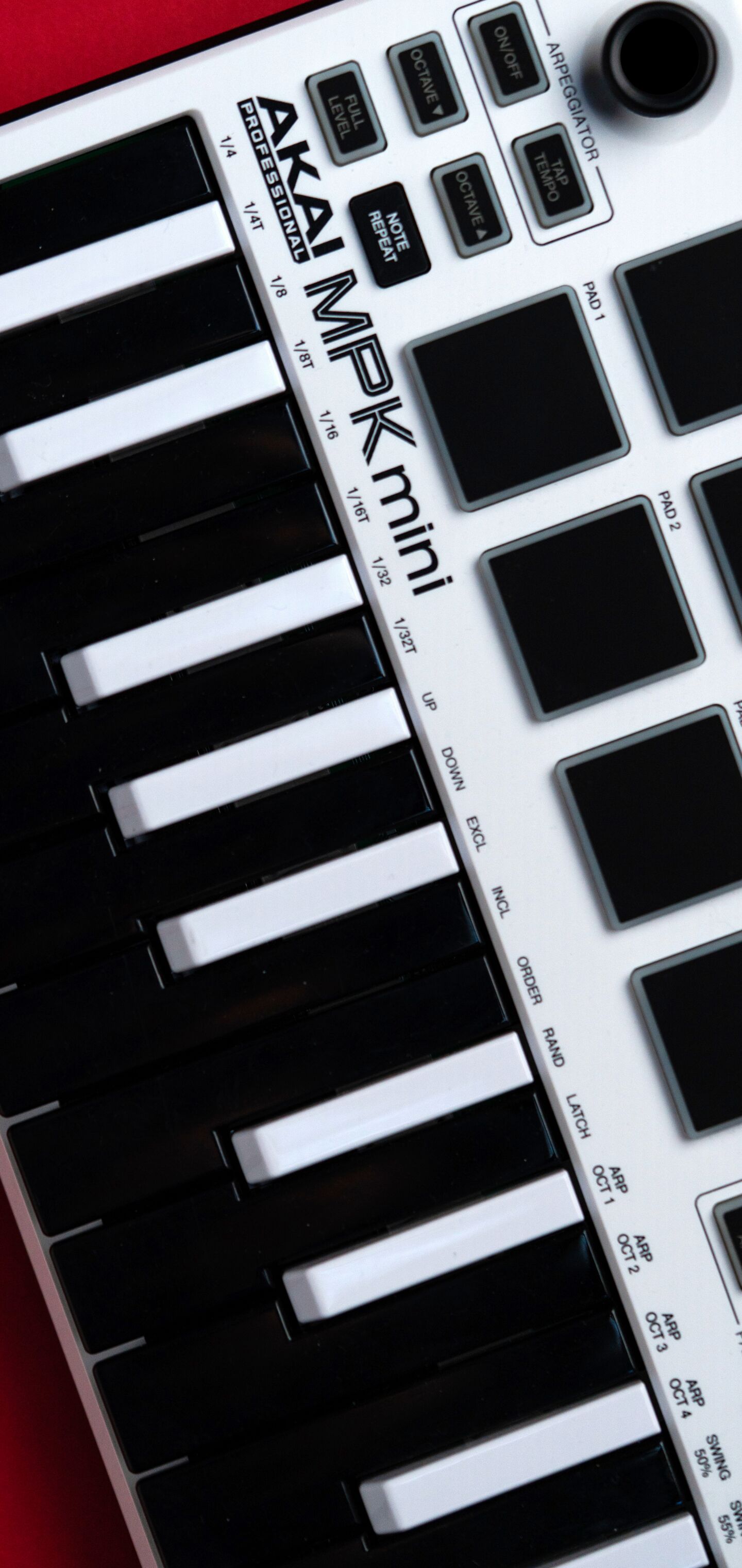 Akai Keyboard Samsung Galaxy S10 wallpaper