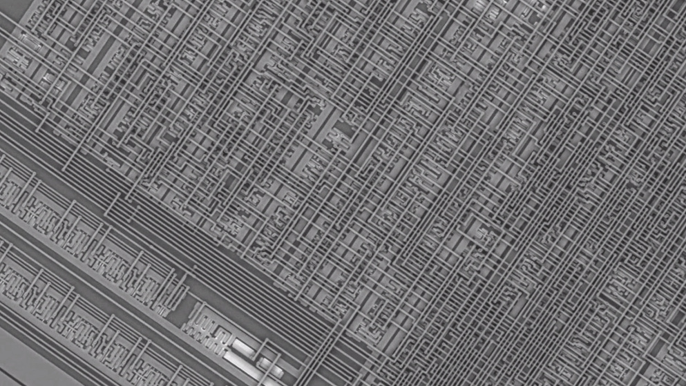 Intel's CEO Envisions a One-Trillion-Transistor Chip by 2030