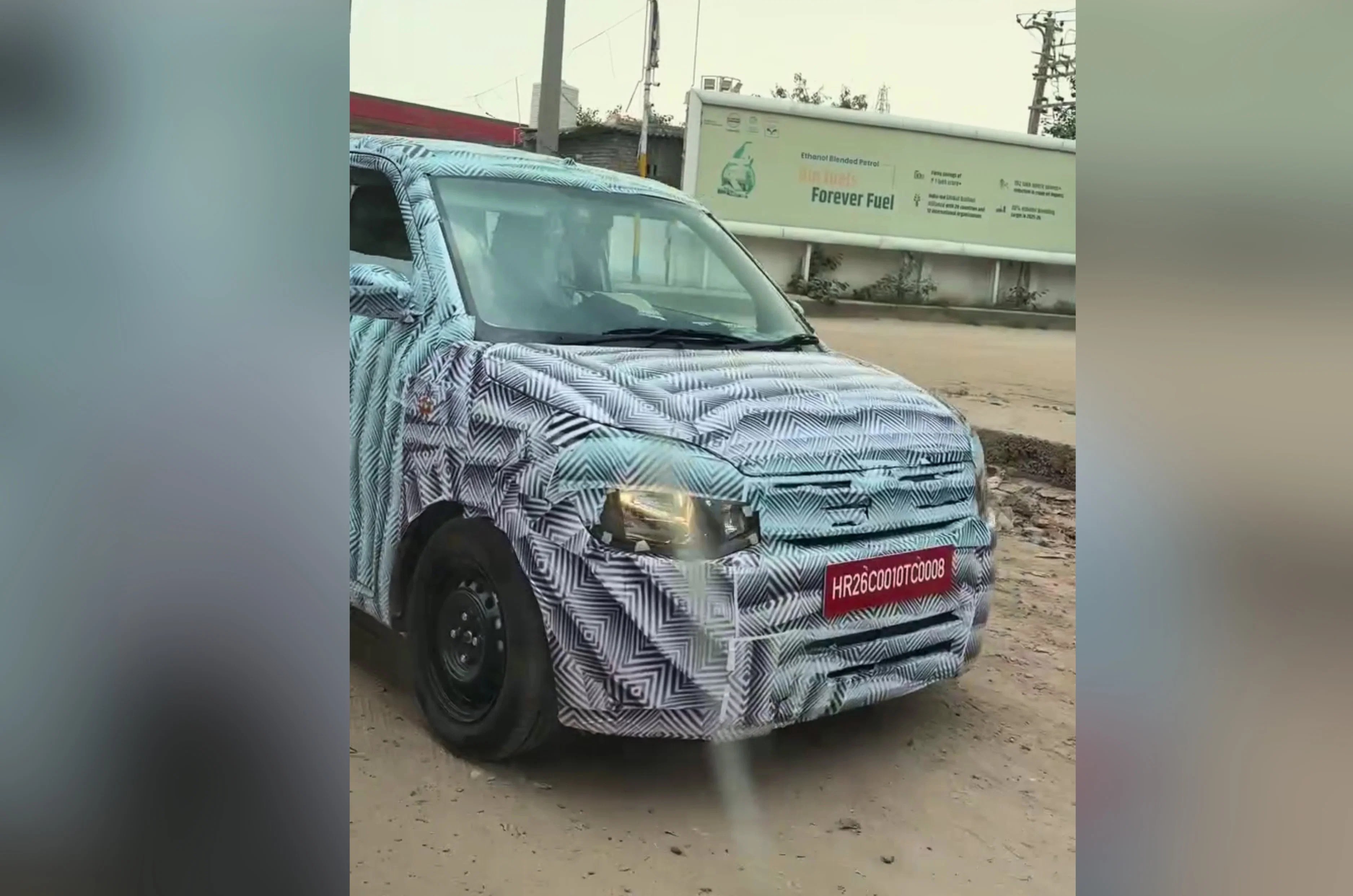 Maruti Wagon R Facelift spied 