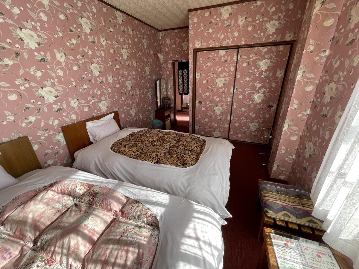Nona Lodge, Madarao