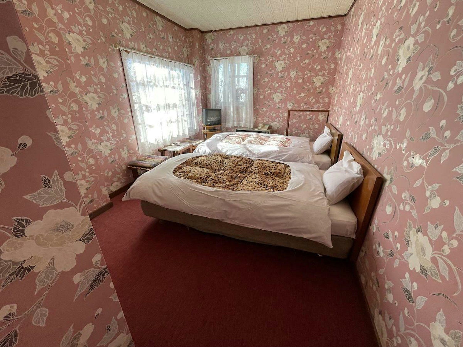 Nona Lodge, Madarao