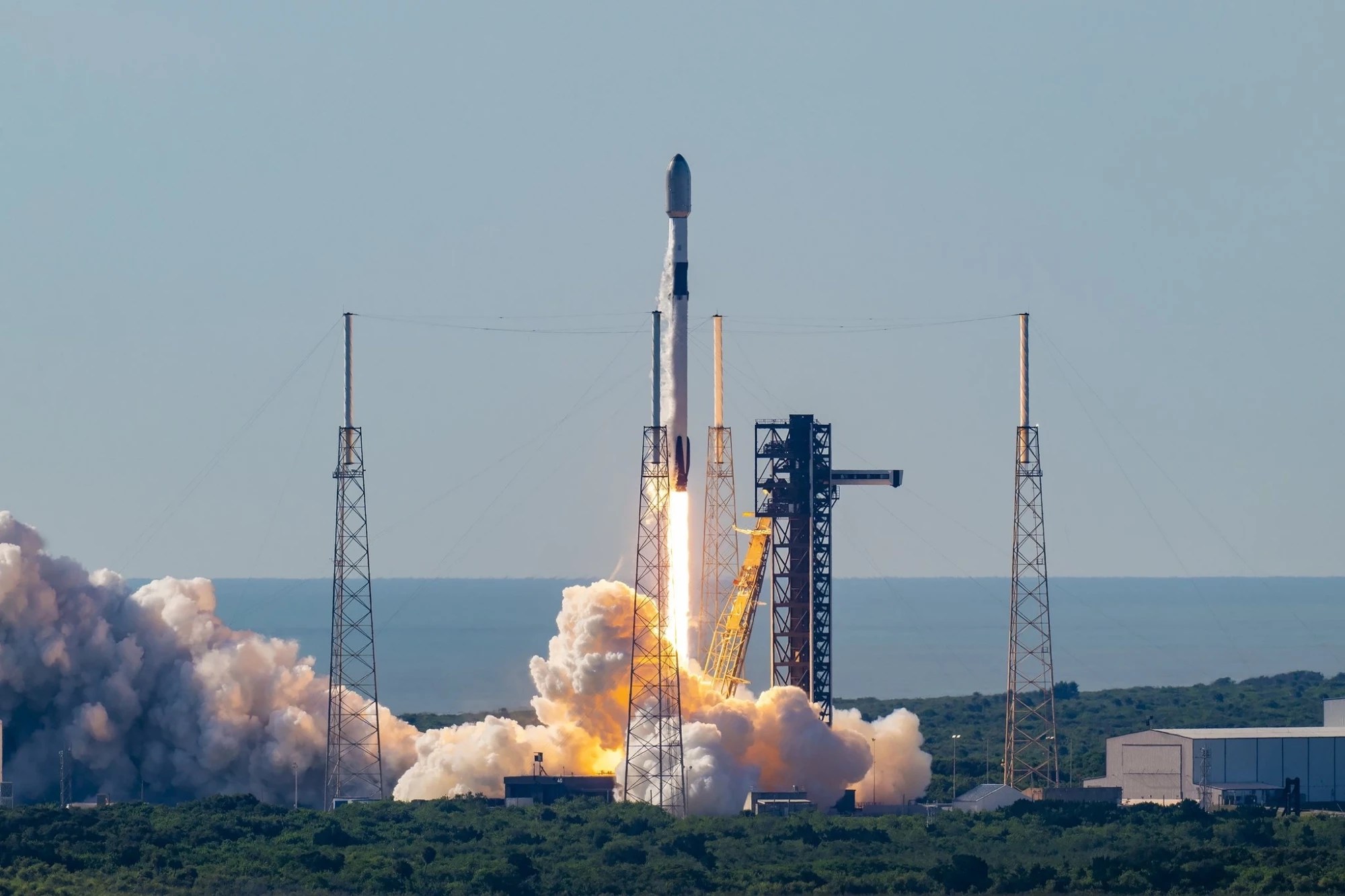 Falcon 9 - SpaceX bat le record avec son 500e lancement