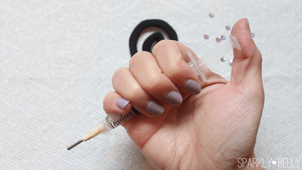 How to Use a Glue Syringe glue applicator syringe for rhinestones