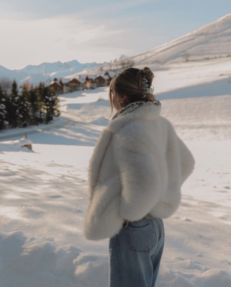 1:27 Past-Life Healing Package for Mars Conjunct Pluto in Aquarius (Resolving Conflict-Based Past-Life Imprints and Ancestral Battle Memory)