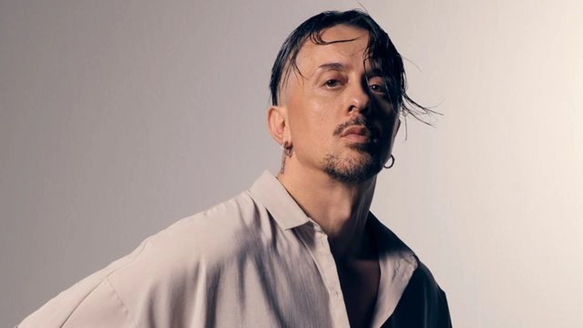 Dardust pubblica l’EP Sunset On M. 2025, continua il tour nei teatri Dardust pubblica l’EP Sunset On M. 2025, continua il tour nei teatri