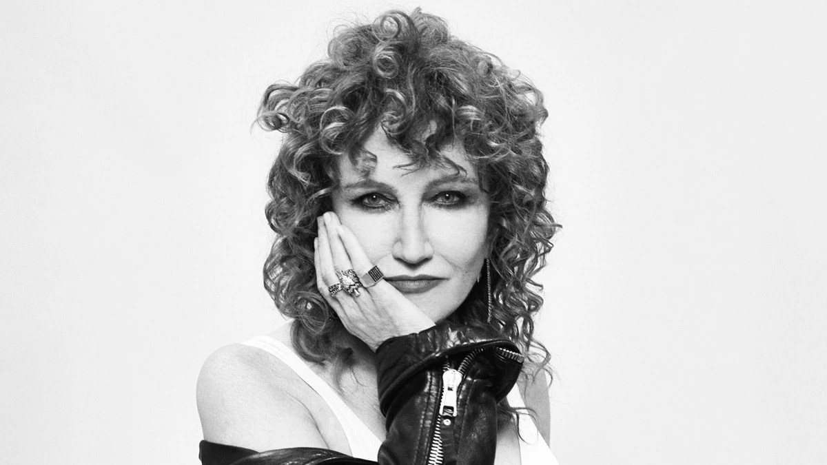 Fiorella Mannoia, il nuovo singolo è la ballad Eroi
