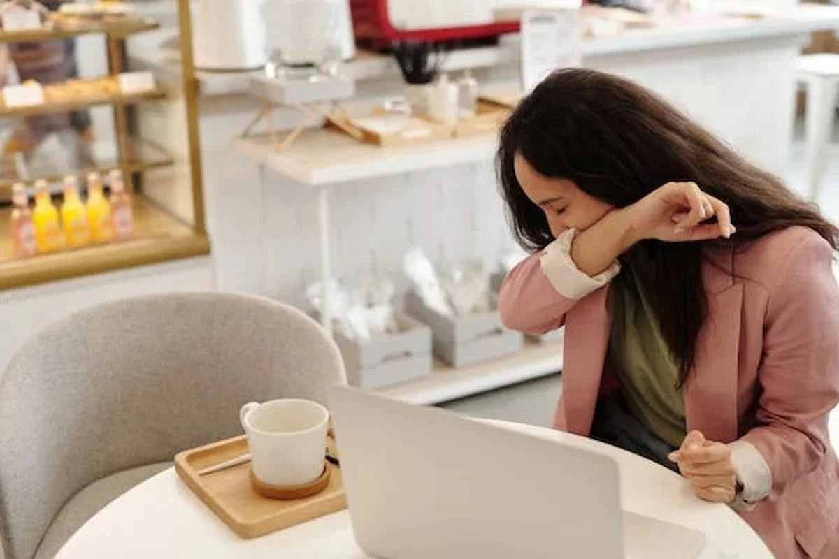 Spiritual meaning of coughing: emotional causes