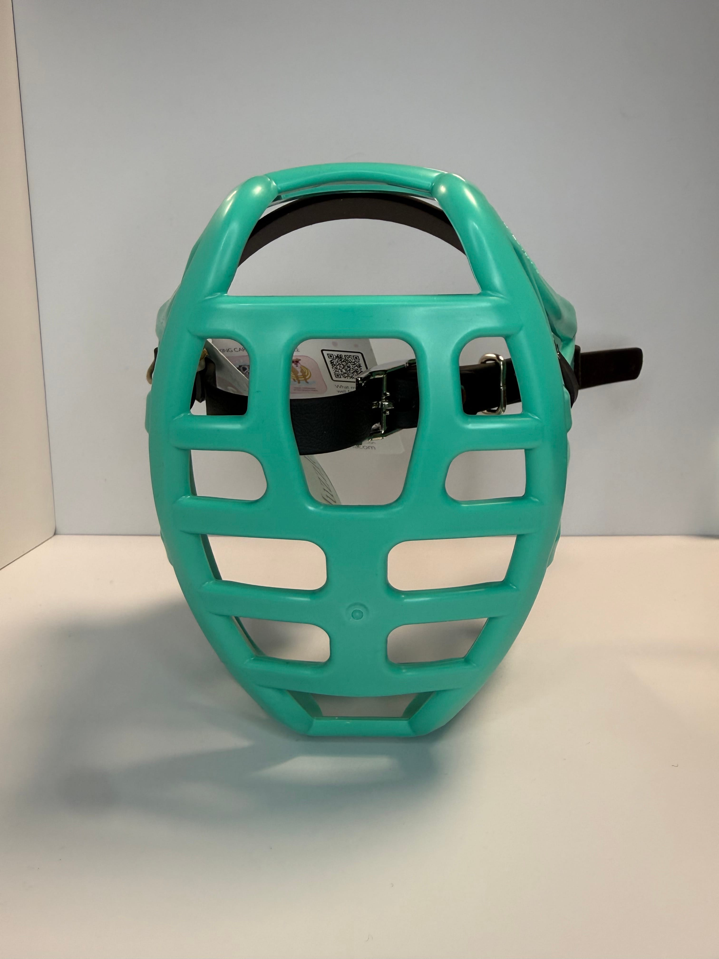 Muzzle Movement Kaganiec Pippa Teal z Czarnymi Paskami – Lekki Kaganiec Fizjologiczny dla Psa.