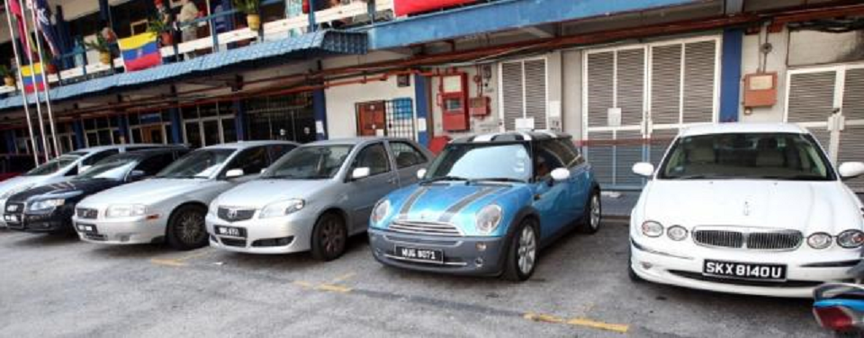 Malaysia Couple In Flashy Bmw Brought In From Singapore