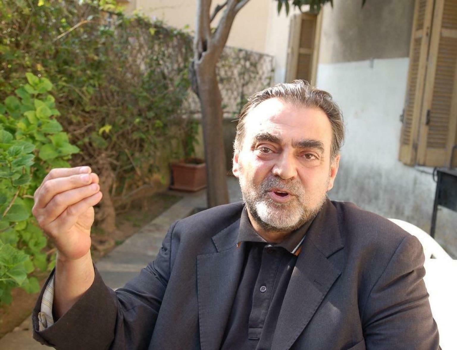 Fu inviato di professione reporter, mixer, tg1 e la storia . 192ztrh9nvxgam