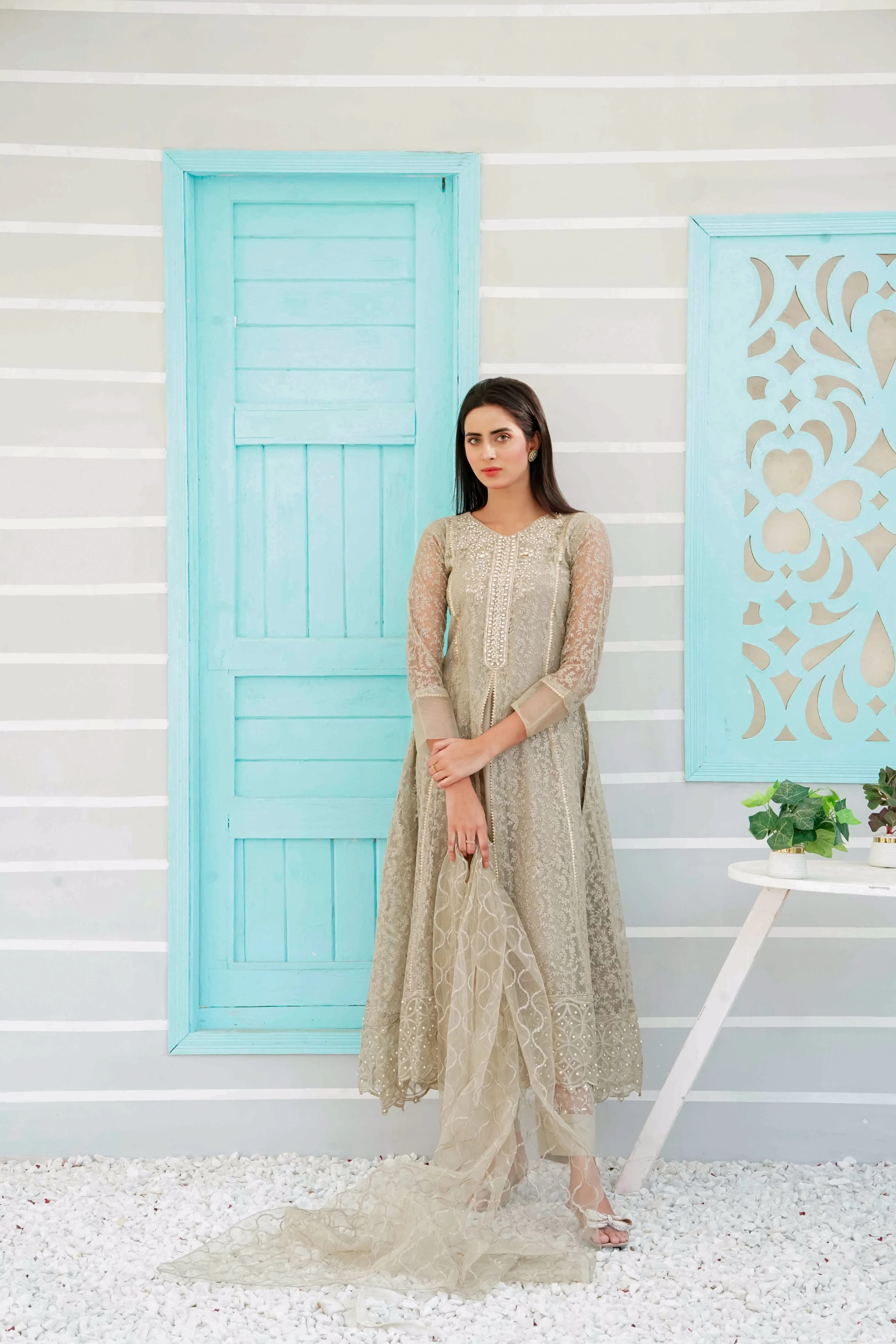 Mona 10092403 String Thread