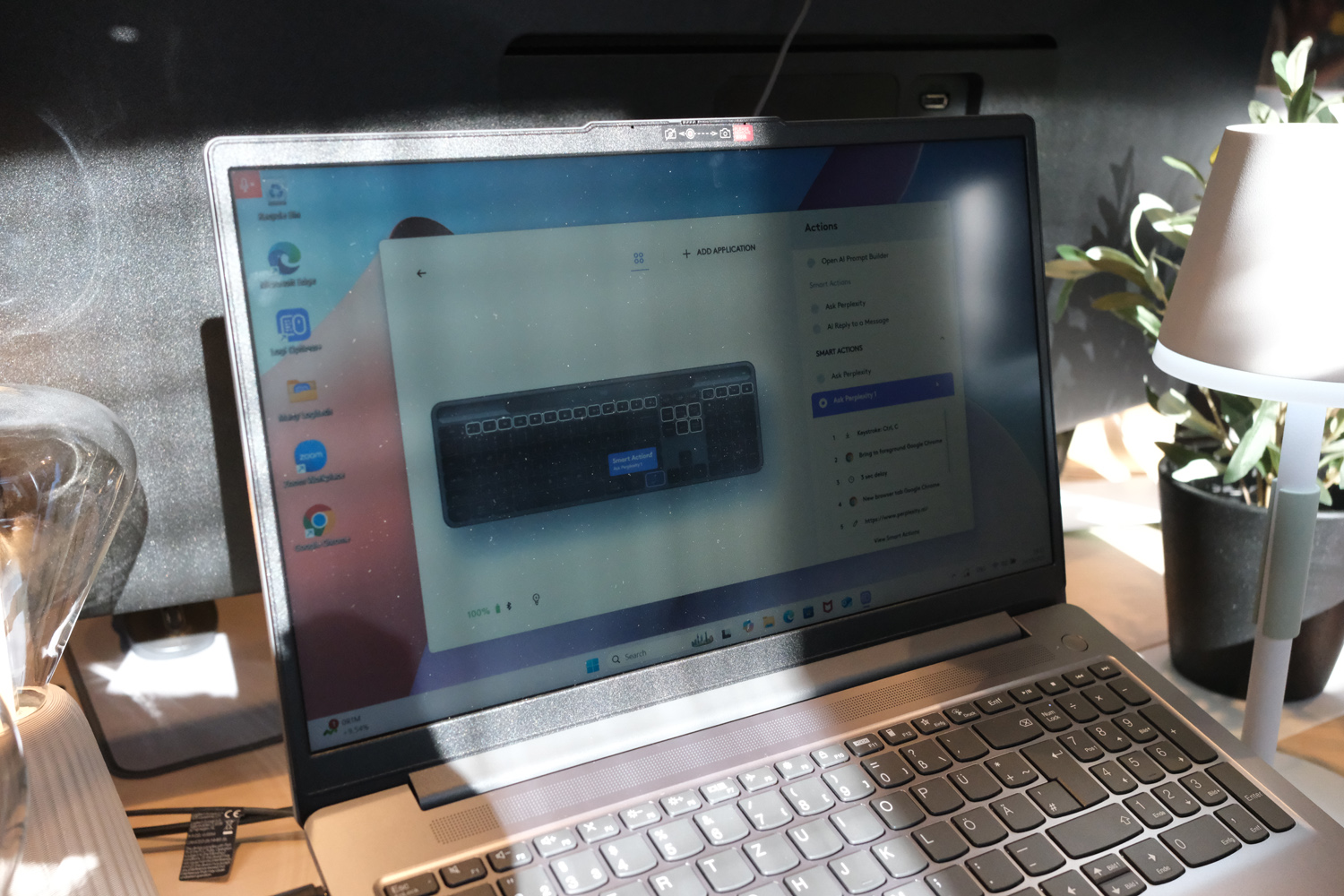 Logitech Signature Slim Solar Logi Options